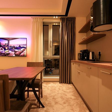 Deha Rooms & Apartments ติรานา ภายนอก รูปภาพ