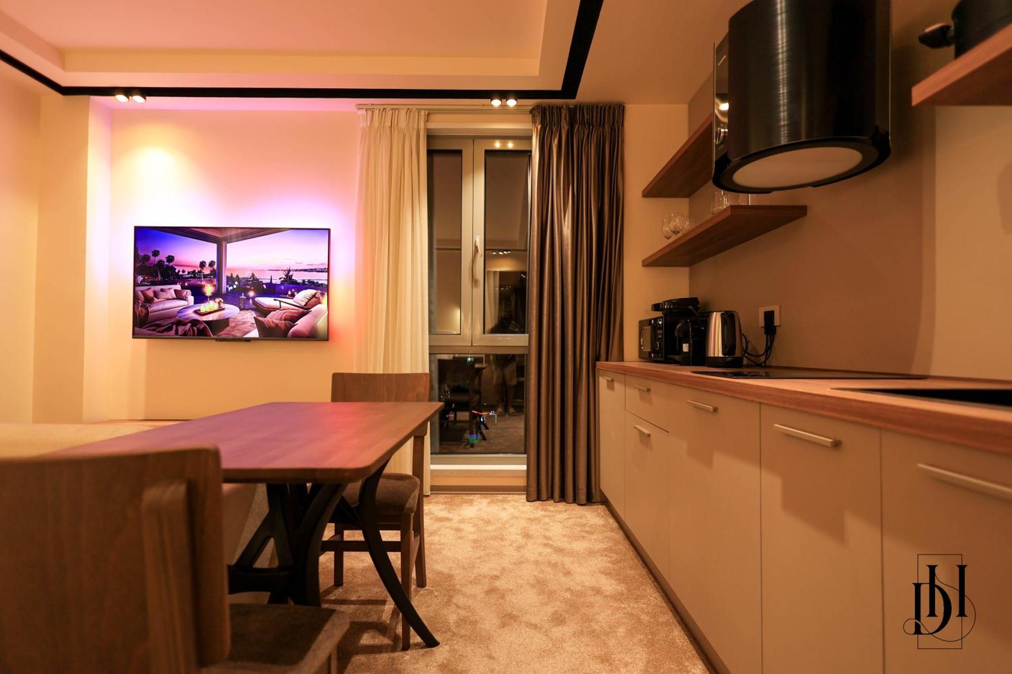 Deha Rooms & Apartments ติรานา ภายนอก รูปภาพ