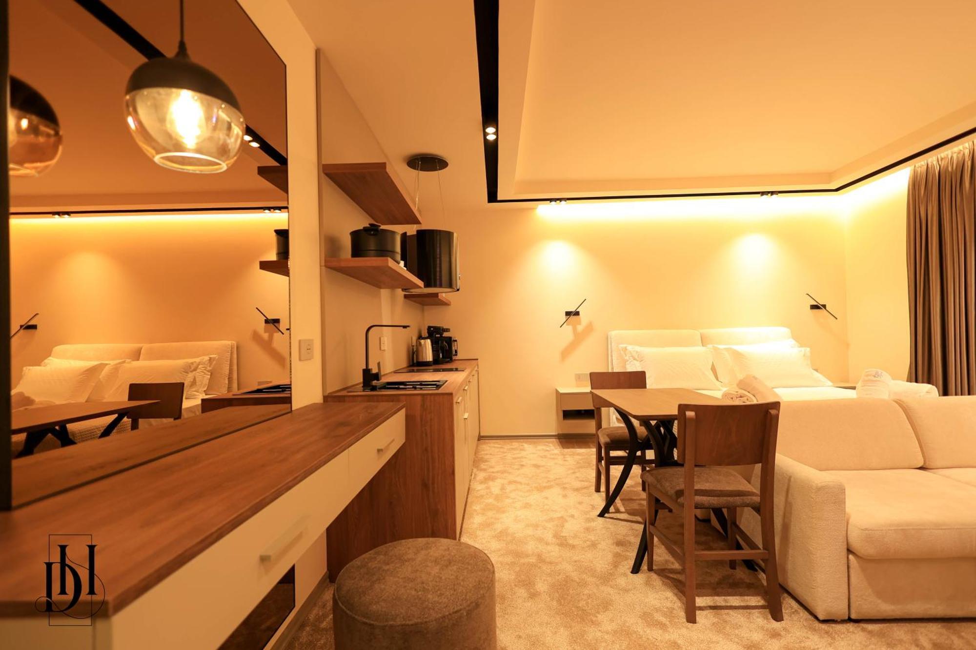 Deha Rooms & Apartments ติรานา ภายนอก รูปภาพ