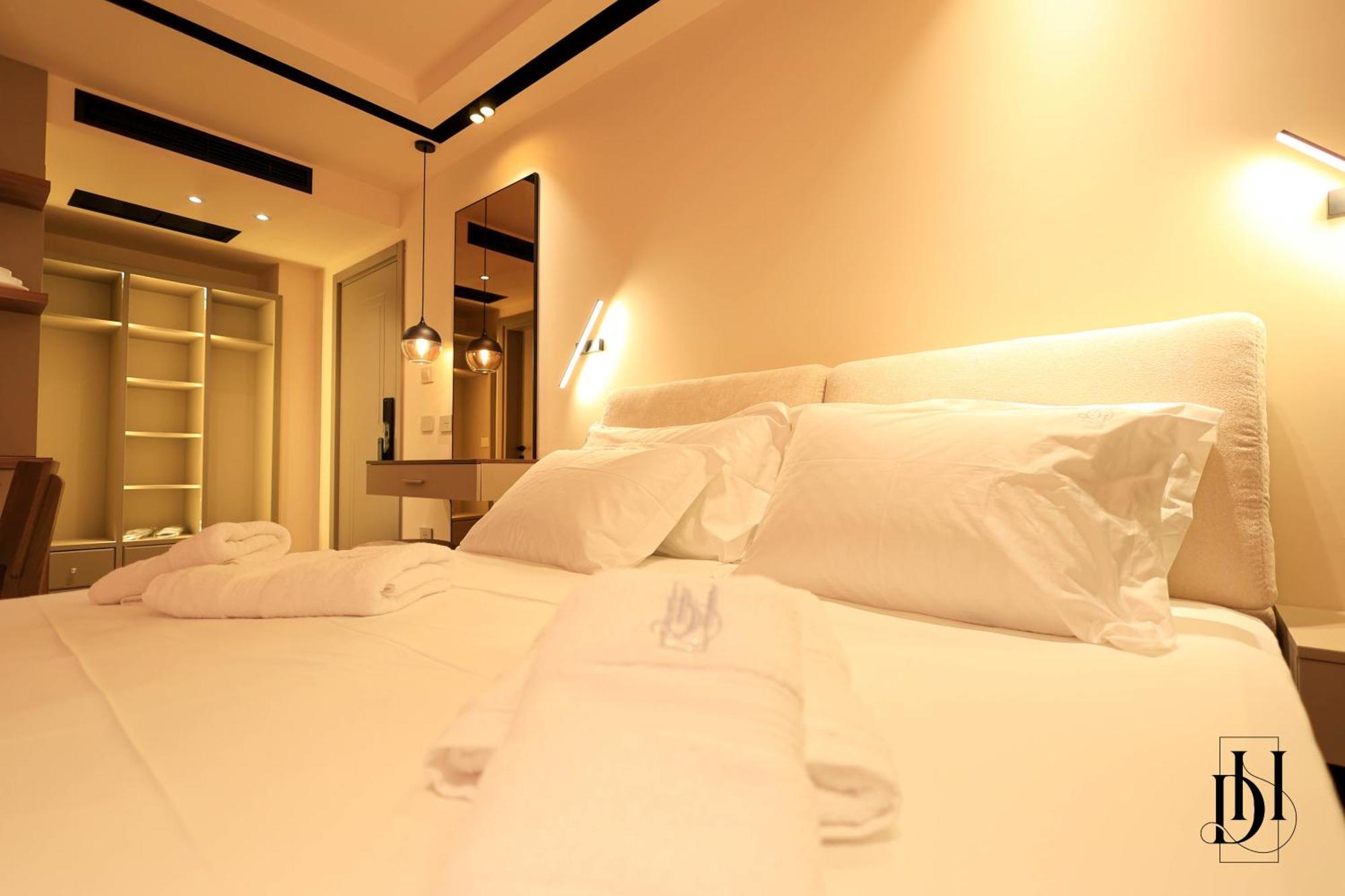 Deha Rooms & Apartments ติรานา ภายนอก รูปภาพ
