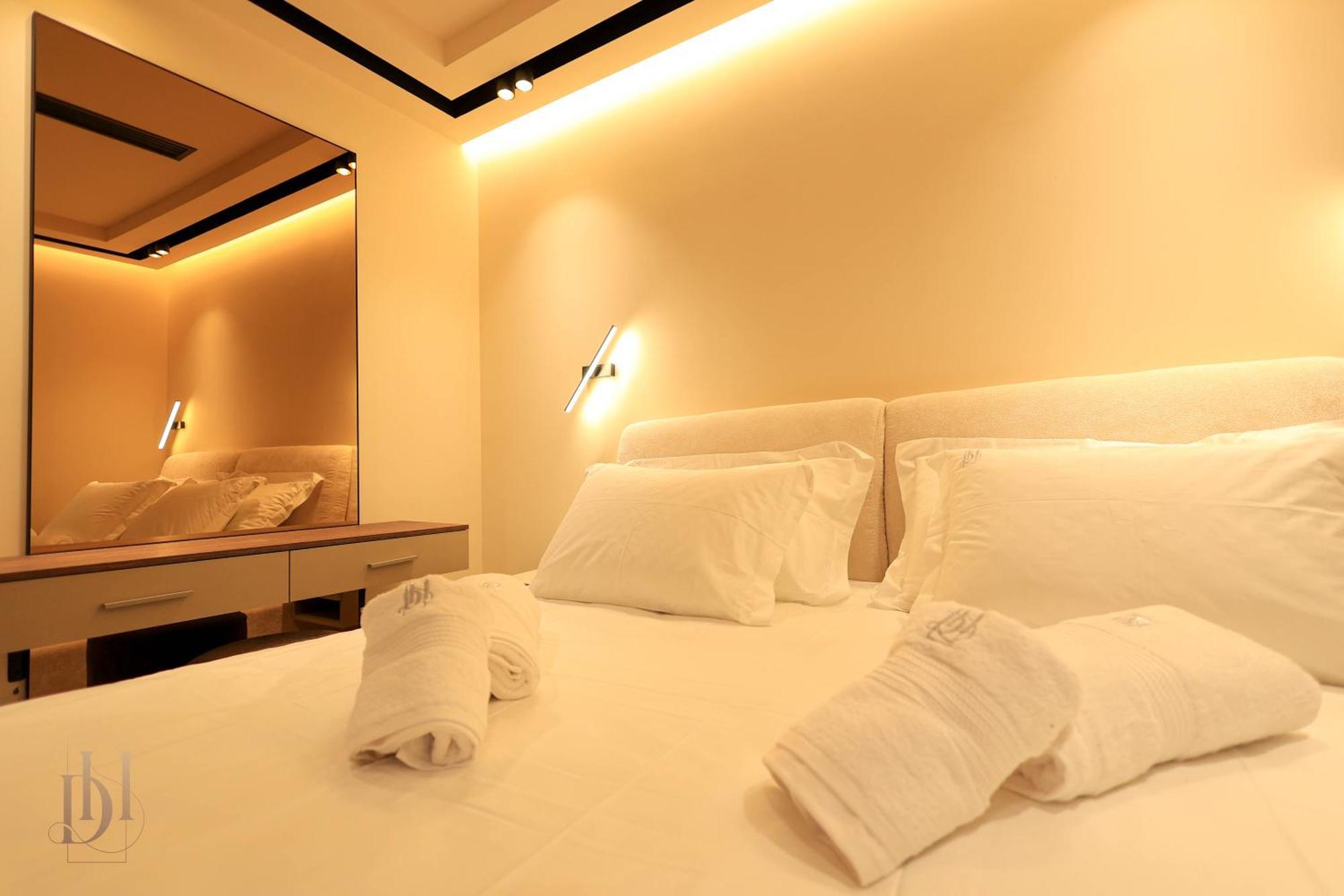 Deha Rooms & Apartments ติรานา ภายนอก รูปภาพ